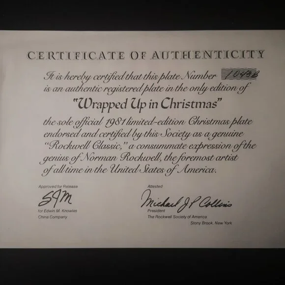 Vintage Norman Rockwell 8" Christmas 1981 "Wrapped Up In Christmas" Plate - Picture 3 of 5